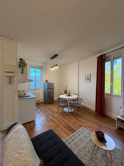 Apartment Le Sevigne 3 - Proche Gare